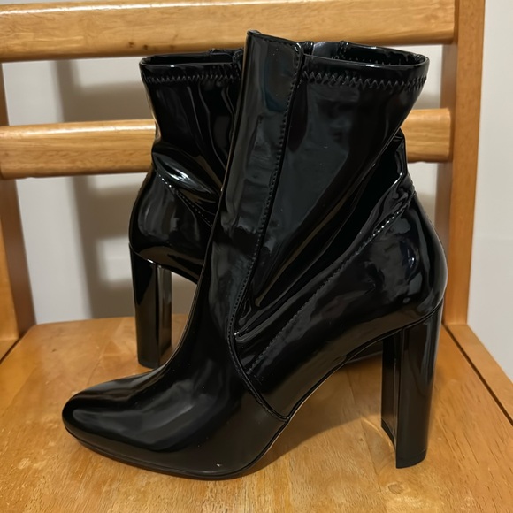 Ankle Boot with Block Heel - Picture 1 of 6